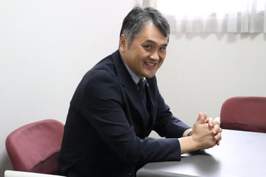 舘野先生