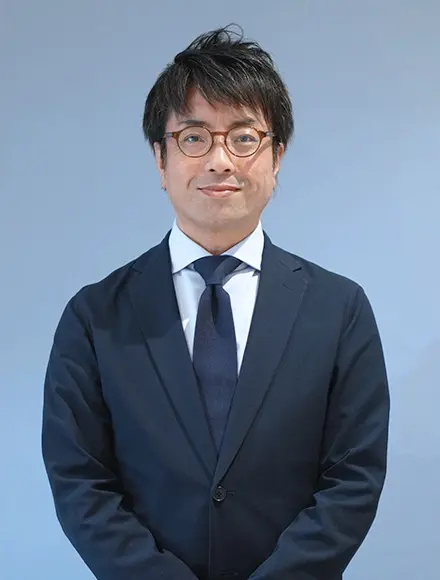 TAKAMU M.